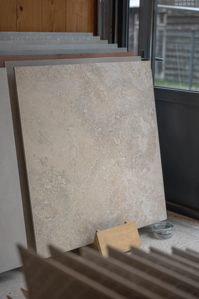 Photo de carrelage en grande dimension.